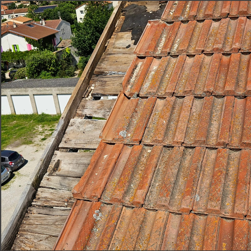 Réfection de bord de toiture - État avant travaux
